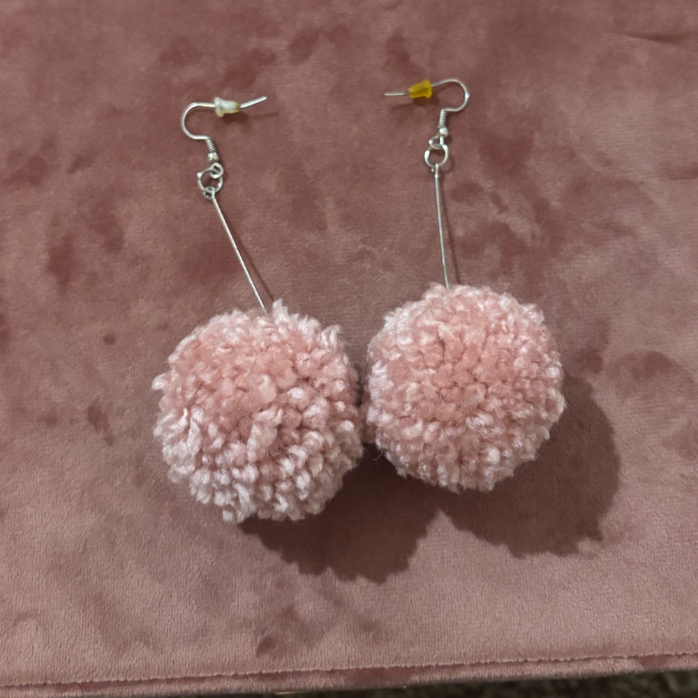 Pom Pom Earrings